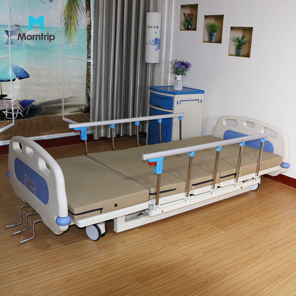 Good Price Manual Homecare Medical Furniture Flat 3 Function Hospital Bed With 4 Section Steel Punching Frame